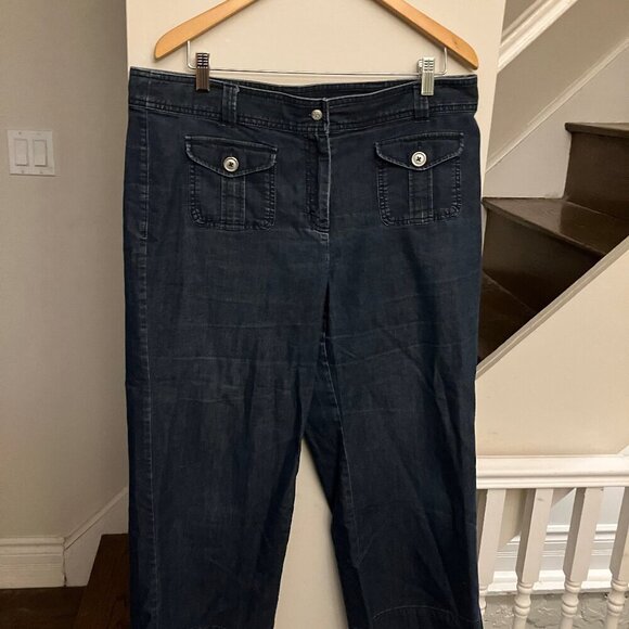 Cropped Dark Wash Jeans with Patch Pockets - Picture 5 of 9